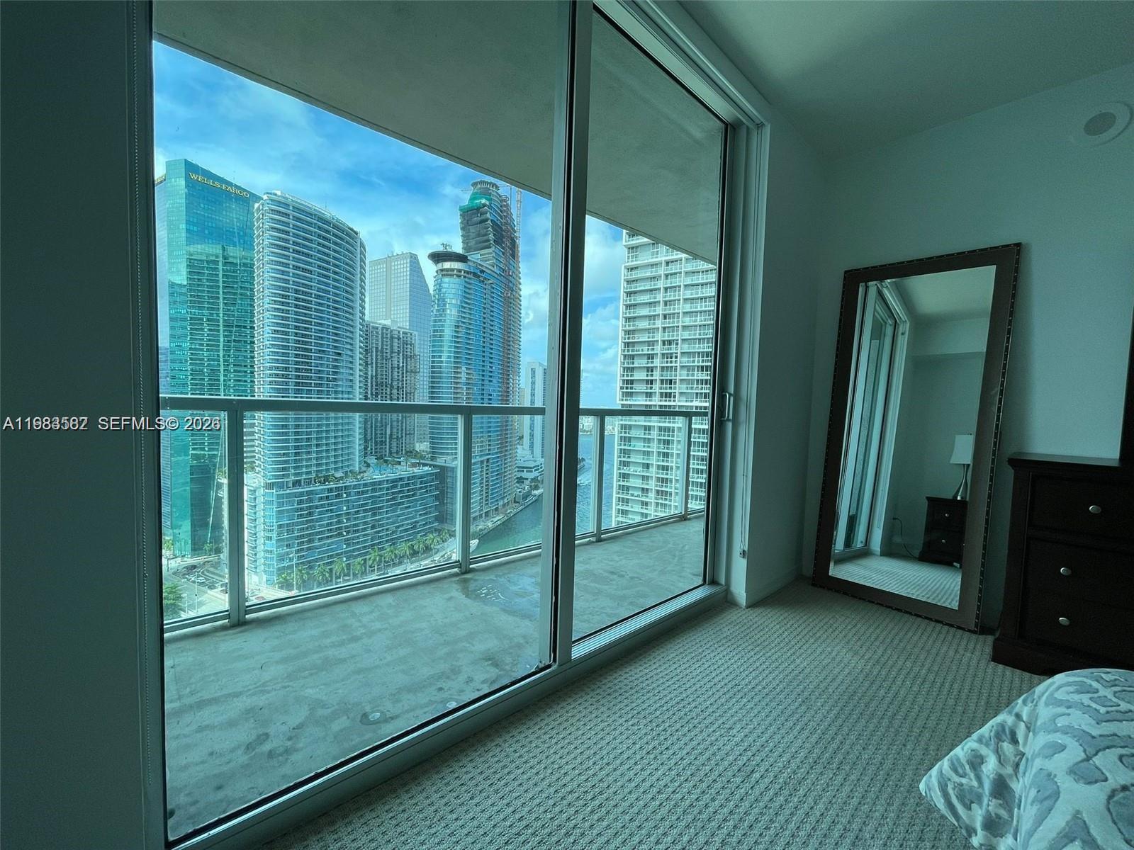 image 500 Brickell East5