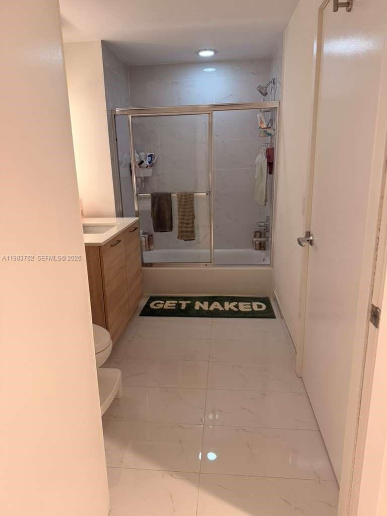 16385 Biscayne Blvd #303 Sunny Isles Beach, FL 33160