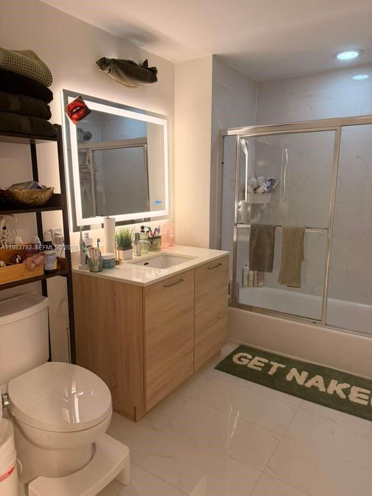 16385 Biscayne Blvd #303 Sunny Isles Beach, FL 33160