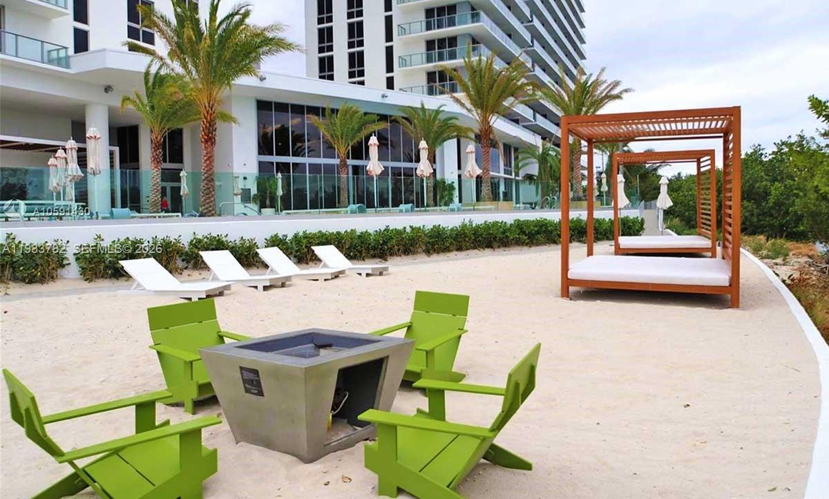 16385 Biscayne Blvd #303 Sunny Isles Beach, FL 33160