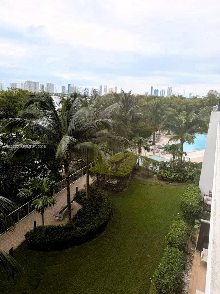 16385 Biscayne Blvd #303 Sunny Isles Beach, FL 33160