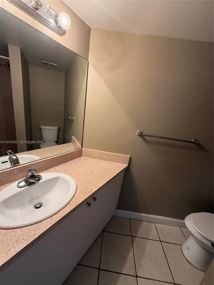 7165 NW 186th St #A204 Hialeah, FL 33015