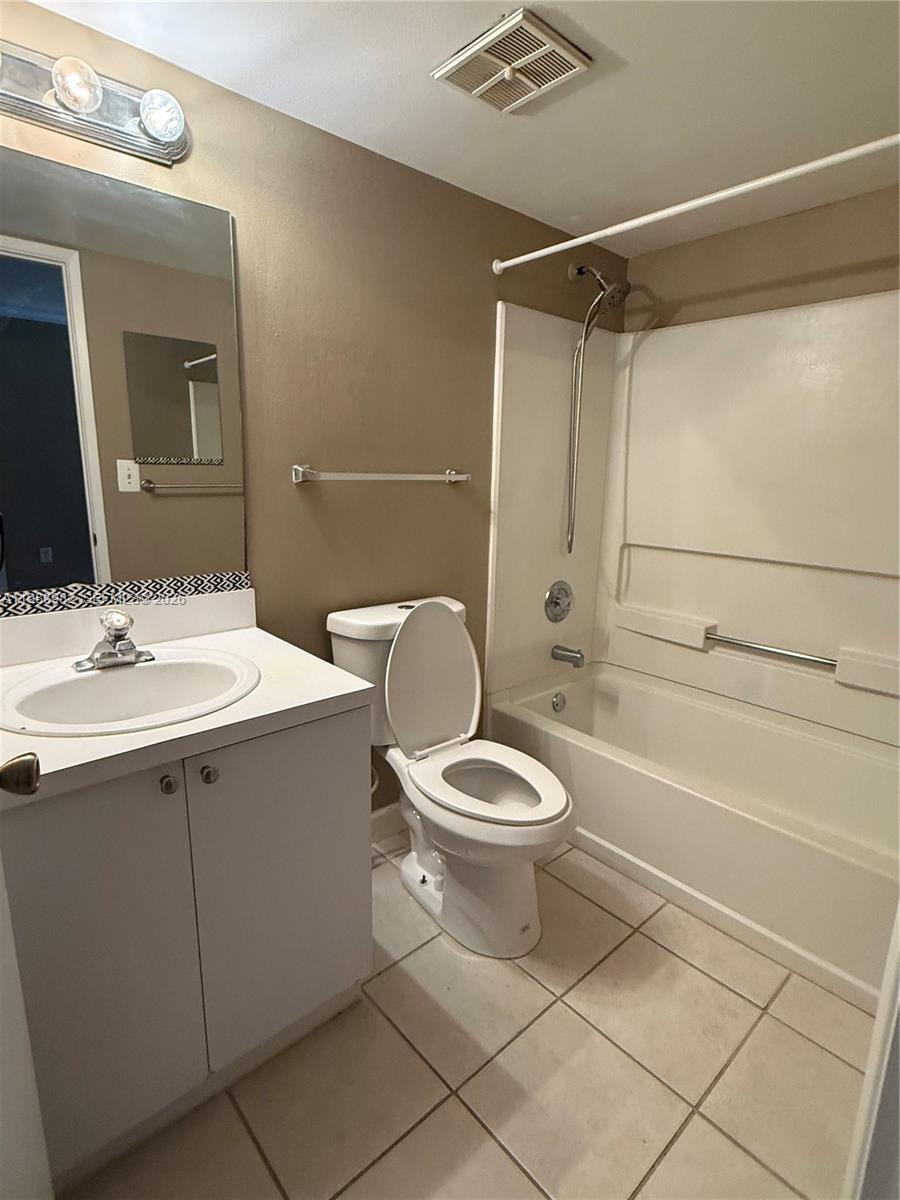 7165 NW 186th St #A204 Hialeah, FL 33015