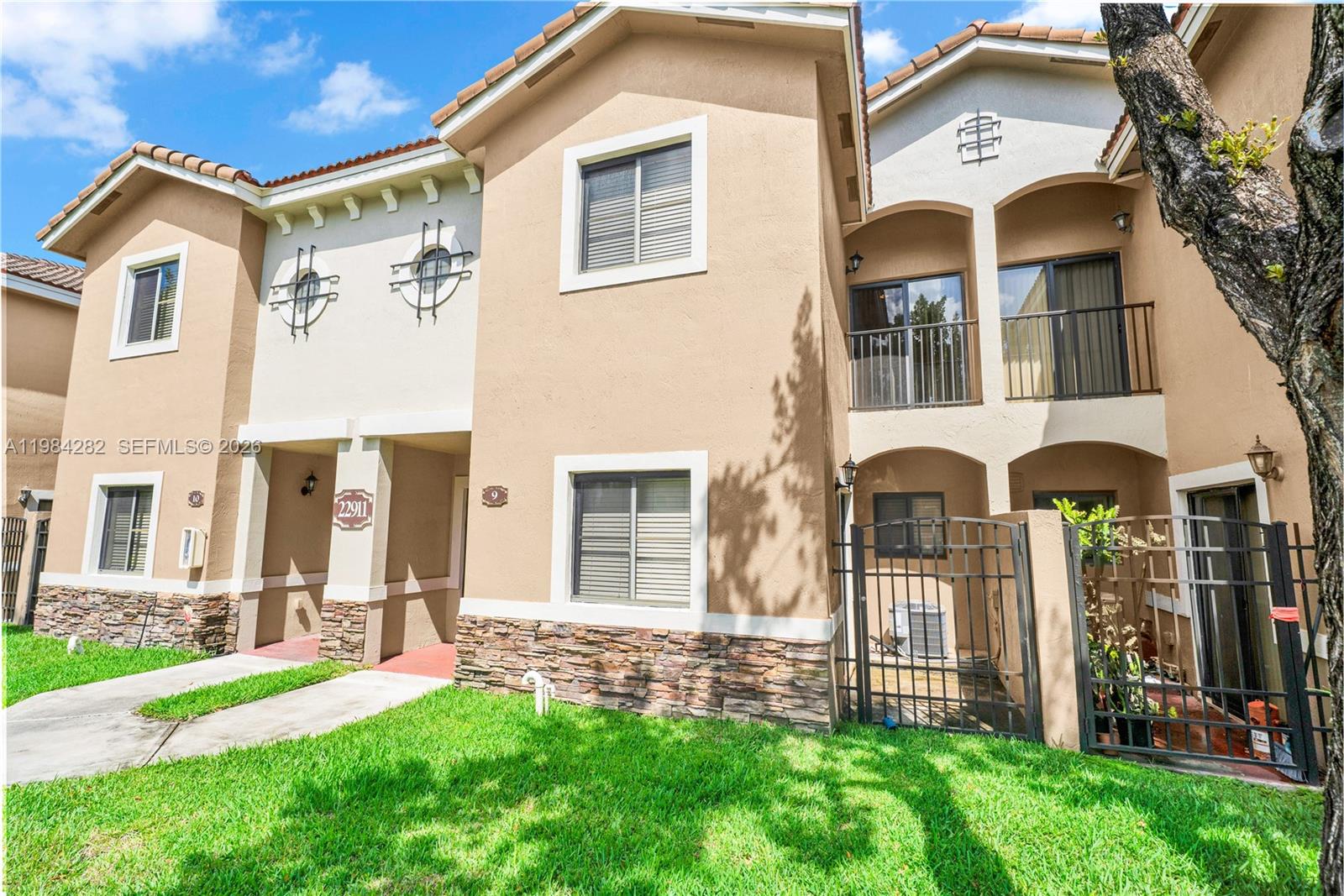 22911 SW 88th Pl #9-21 Cutler Bay, FL 33190