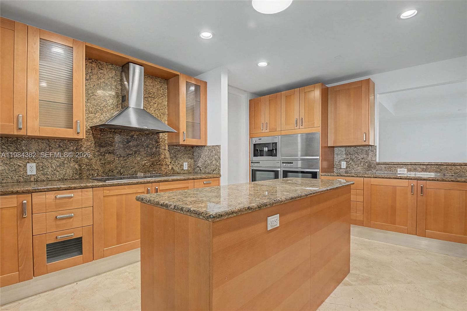 5959 Collins Ave #1503 Miami Beach, FL 33140