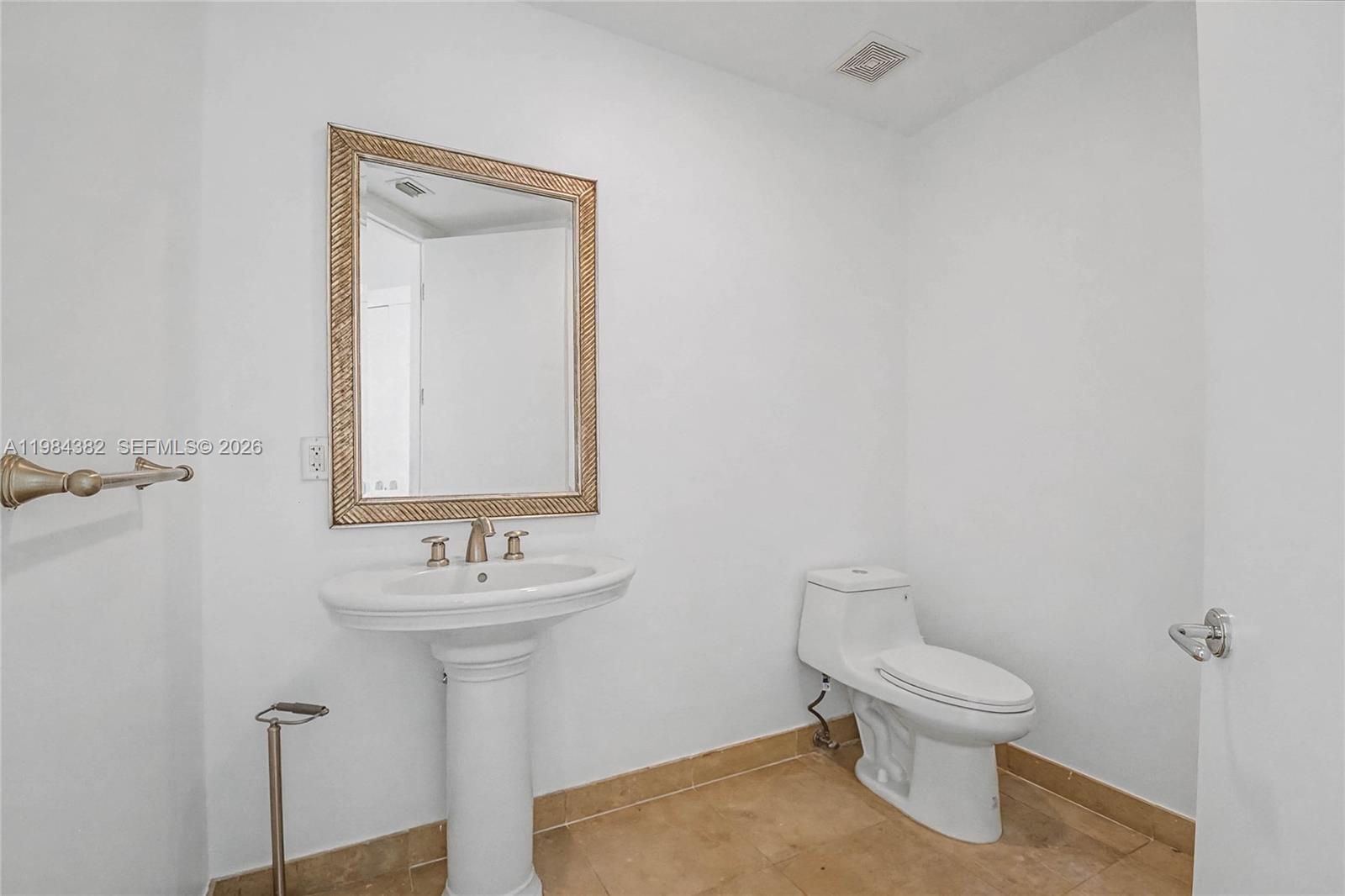 5959 Collins Ave #1503 Miami Beach, FL 33140