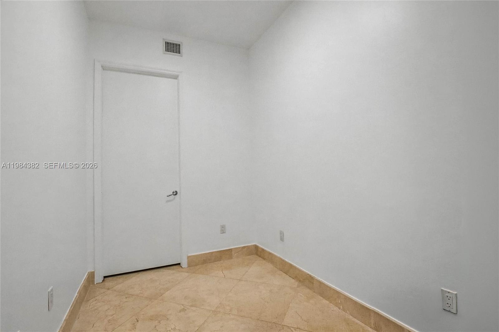 5959 Collins Ave #1503 Miami Beach, FL 33140