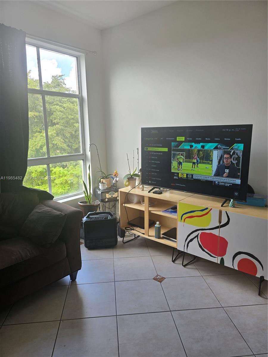 7420 W 20th Ave #451 Hialeah, FL 33016