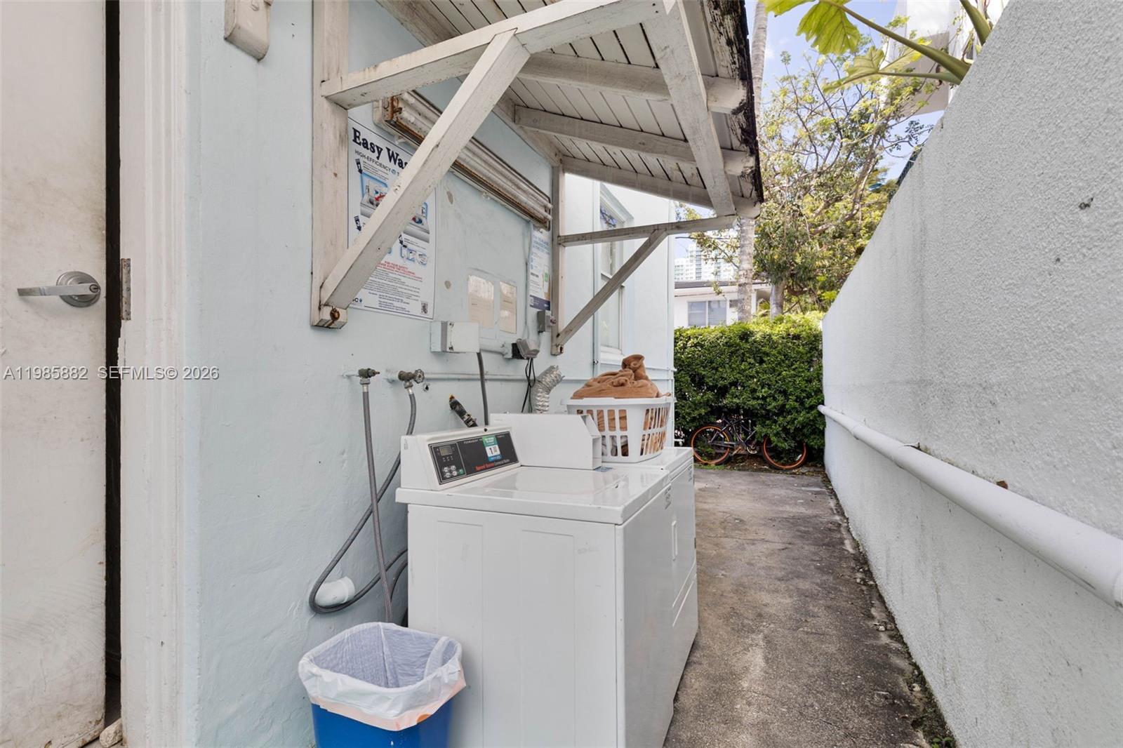 1001 7th St #202 Miami Beach, FL 33139