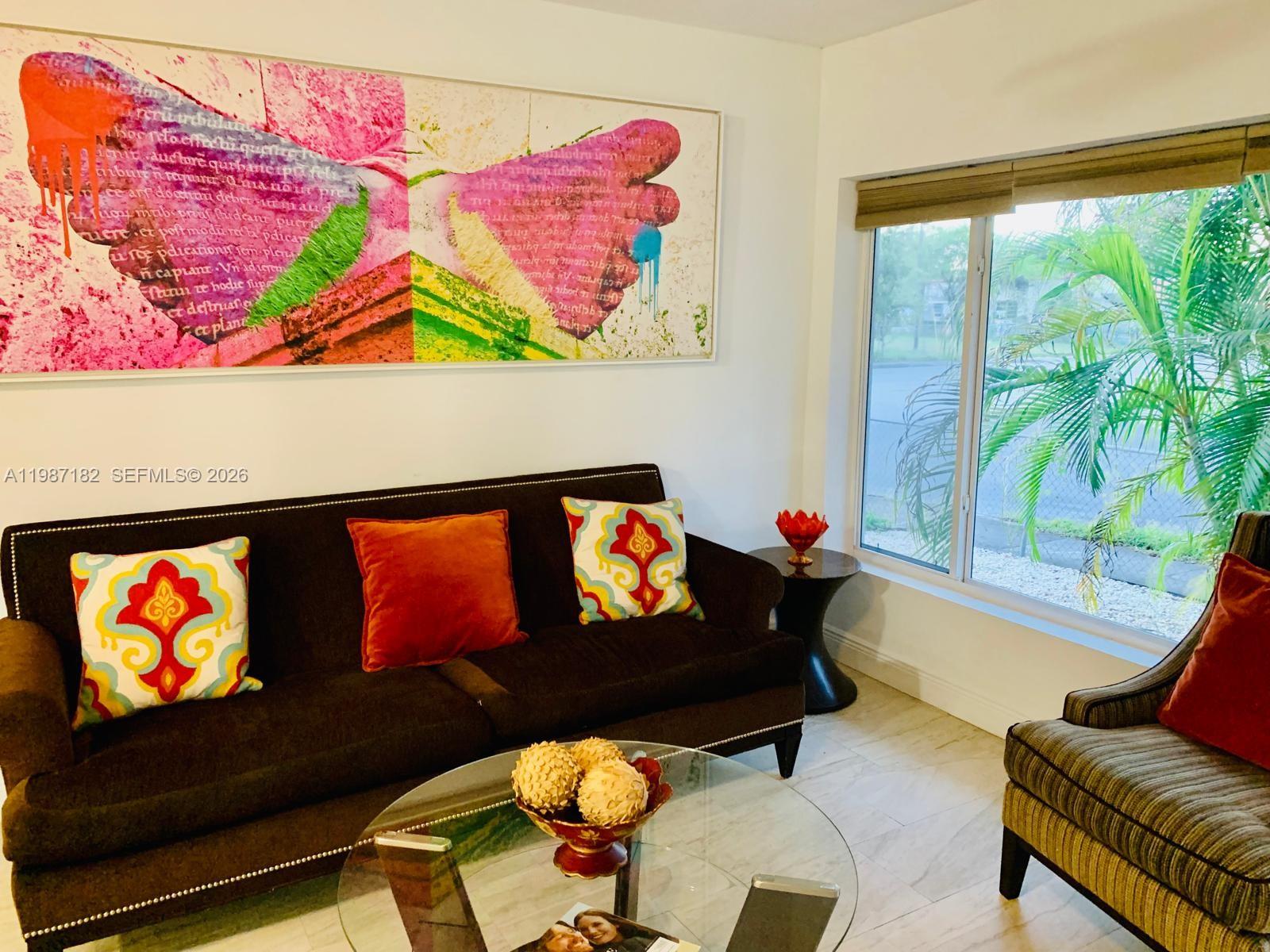 2 NE 45th St Miami, FL 33137