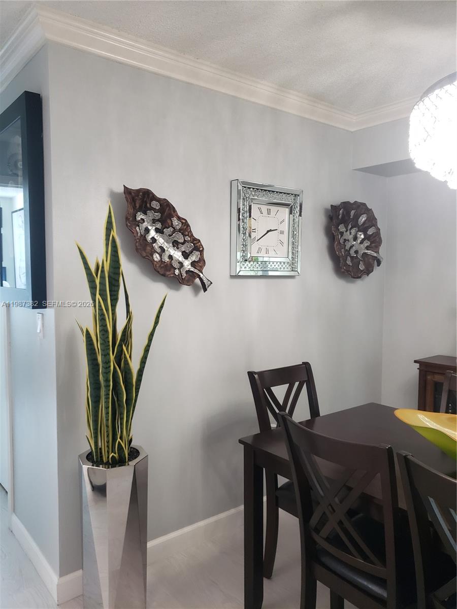 11800 SW 18th St #327-4 Miami, FL 33175