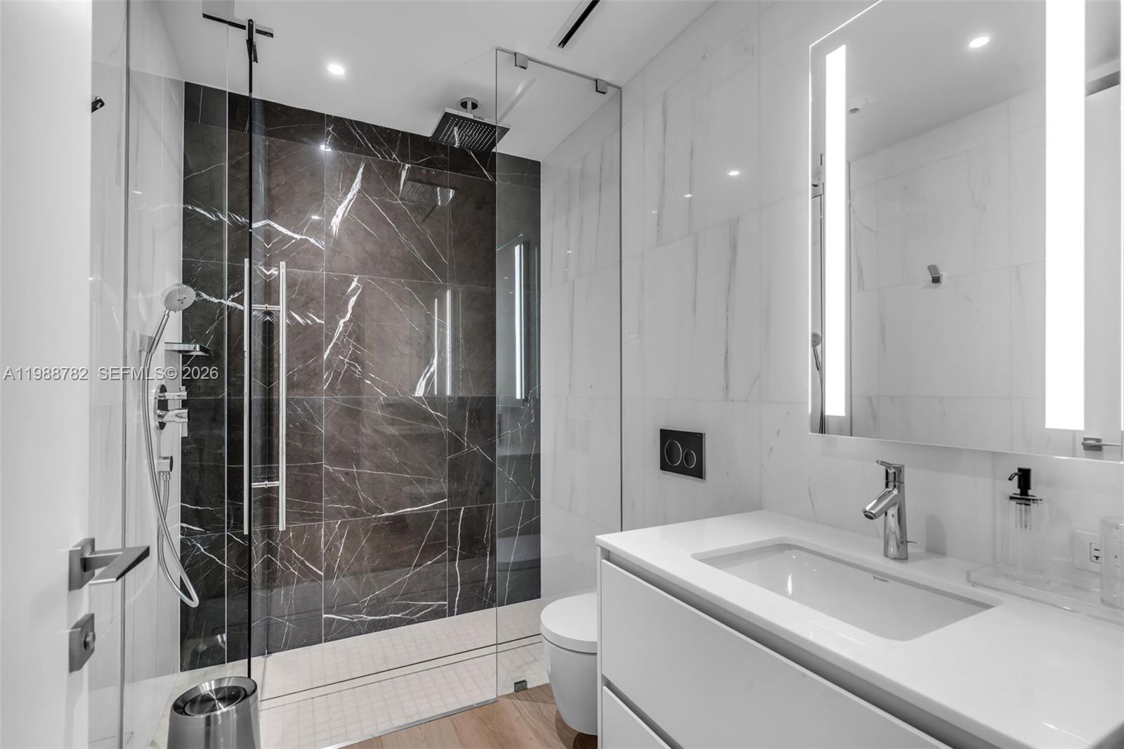 image Aston Martin Residences16