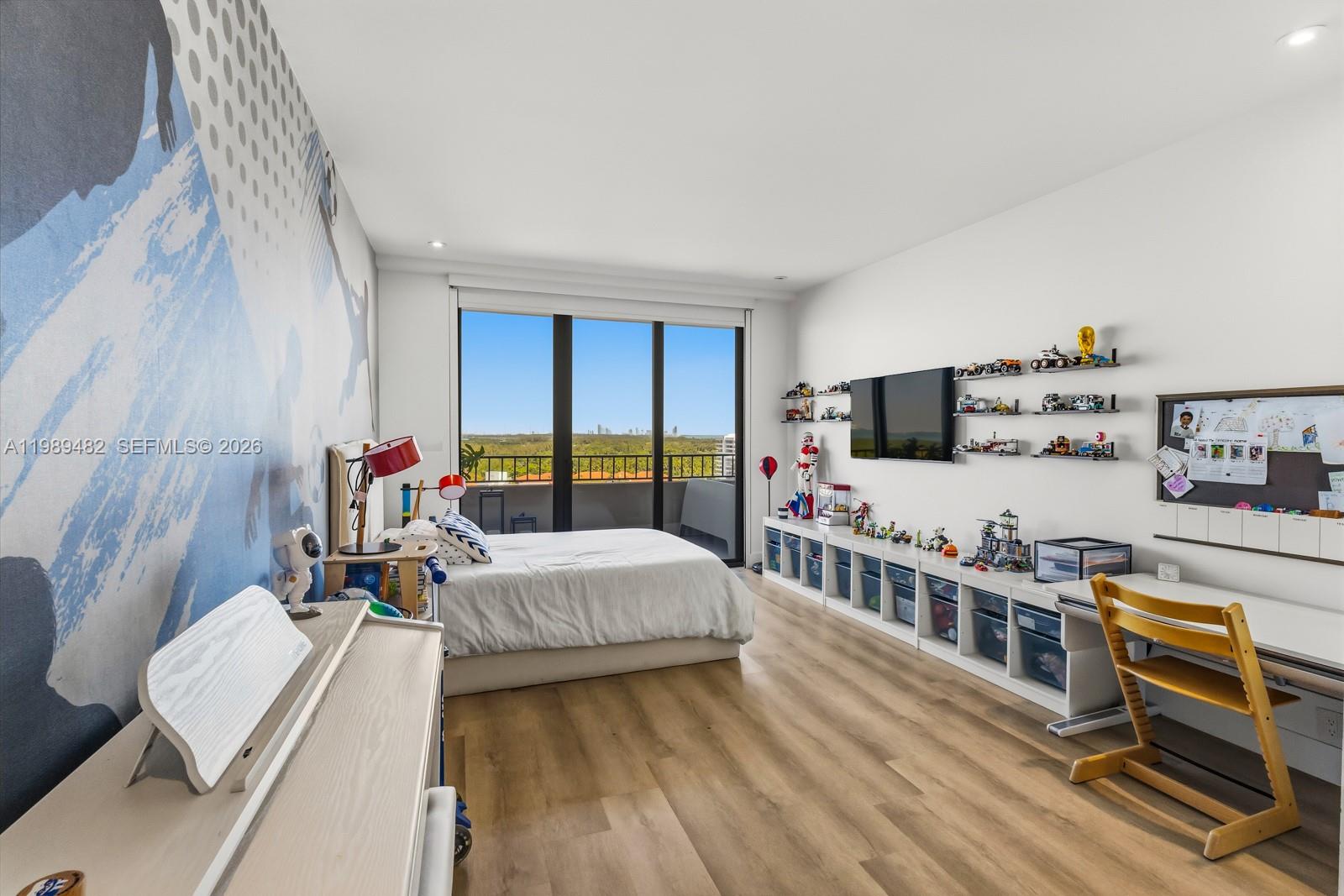 151 Crandon Blvd #1222 Key Biscayne, FL 33149