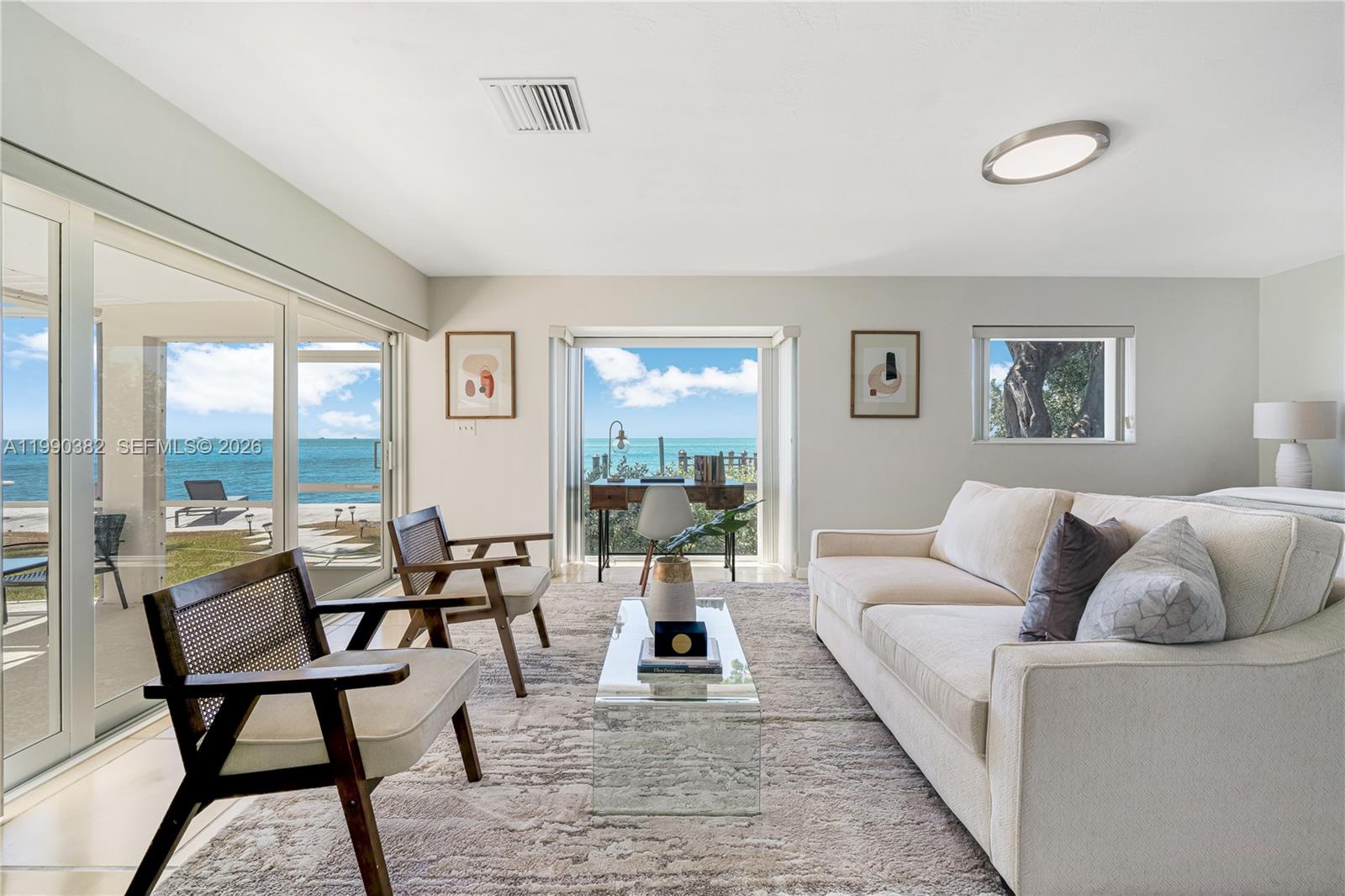 640 S Mashta Dr Key Biscayne, FL 33149