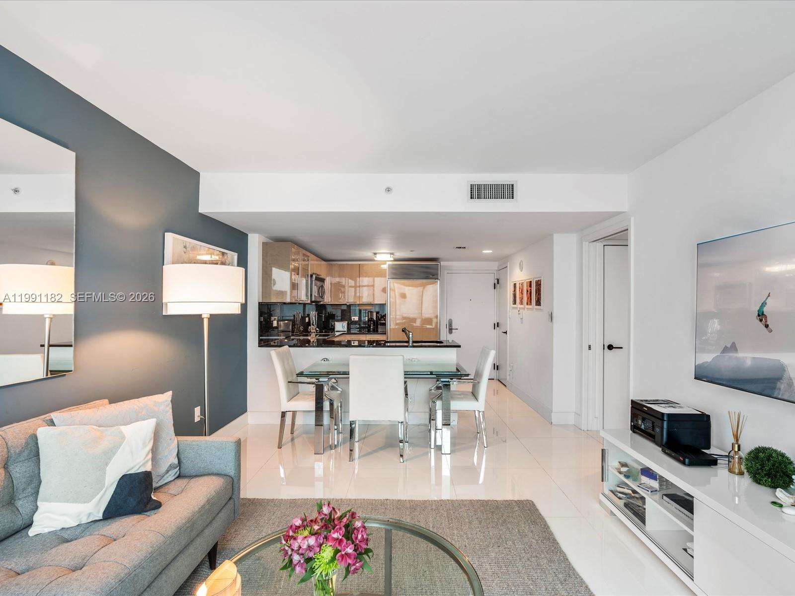 image The Carillon Center Tower10