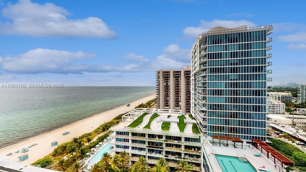 image The Carillon Center Tower23