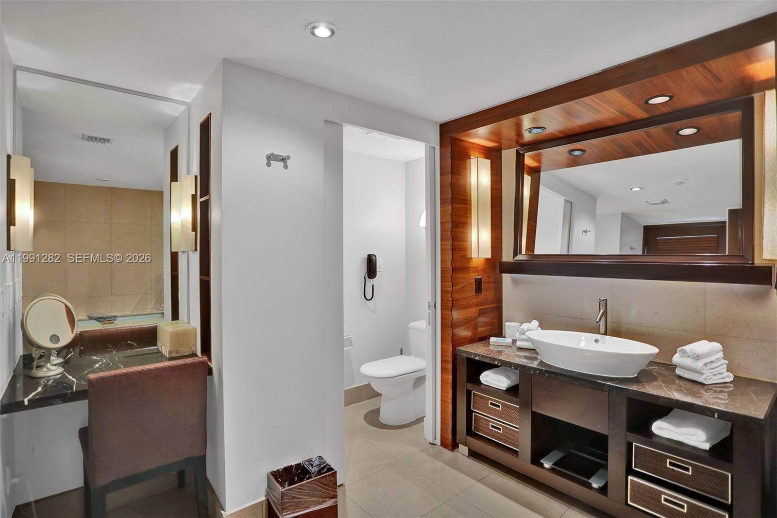 image The Carillon Center Tower8