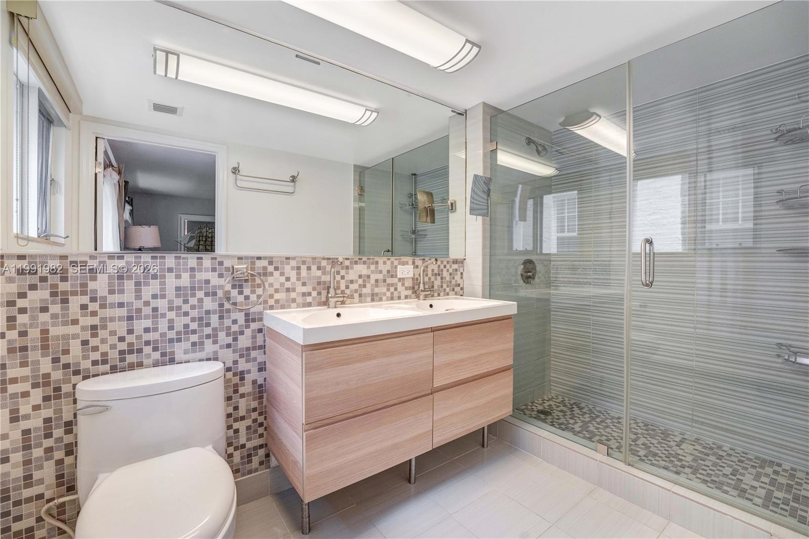 1532 Drexel Ave #202 Miami Beach, FL 33139