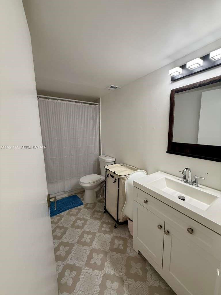 Undisclosed Address Hialeah, FL 33015