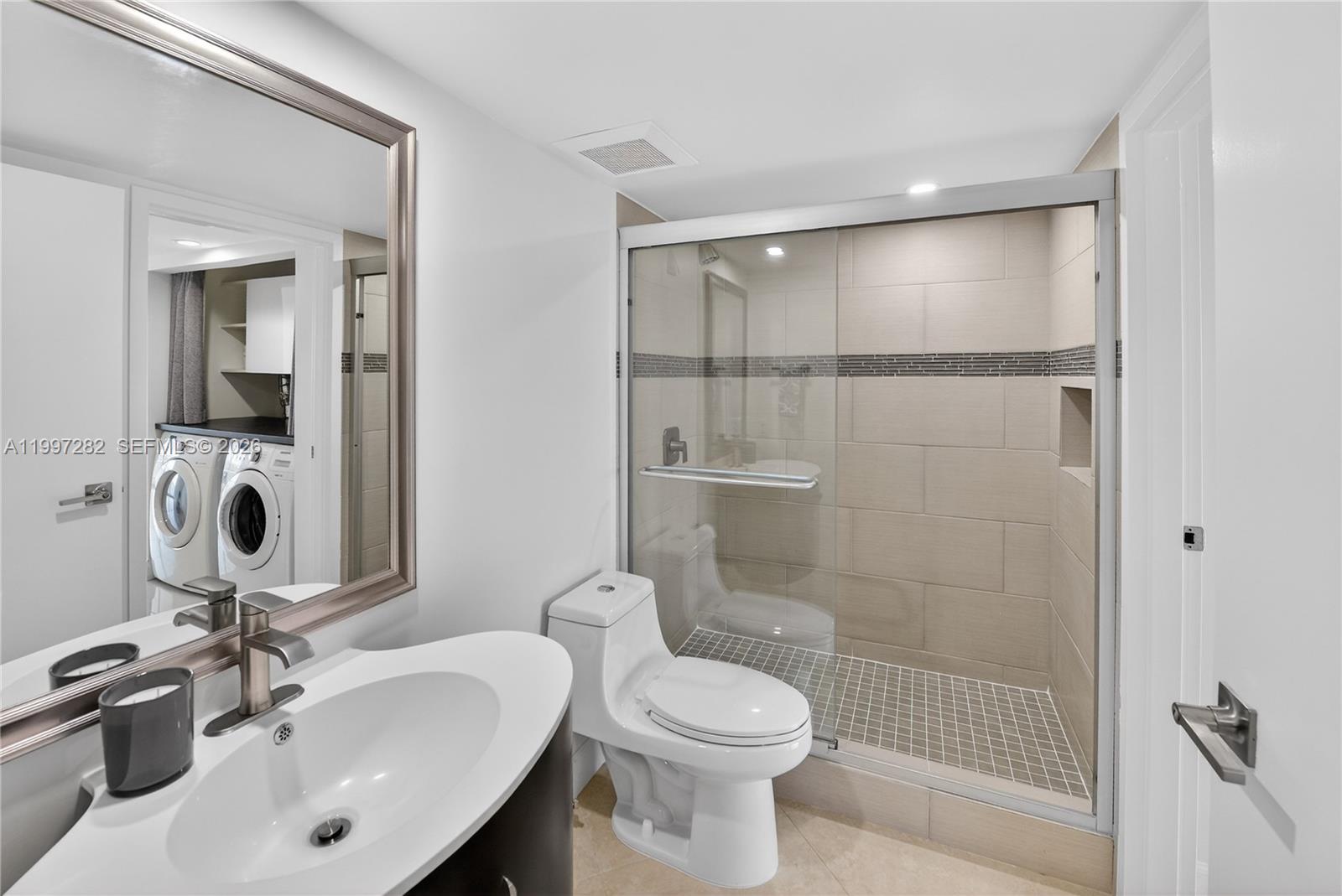 7601 E Treasure Dr #1119 North Bay Village, FL 33141