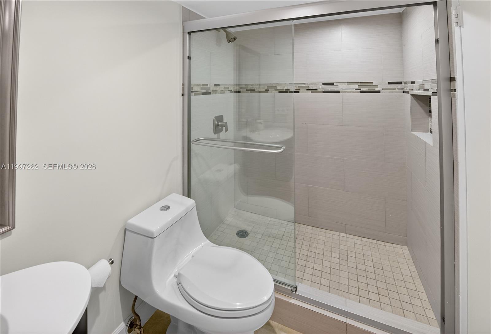7601 E Treasure Dr #1119 North Bay Village, FL 33141