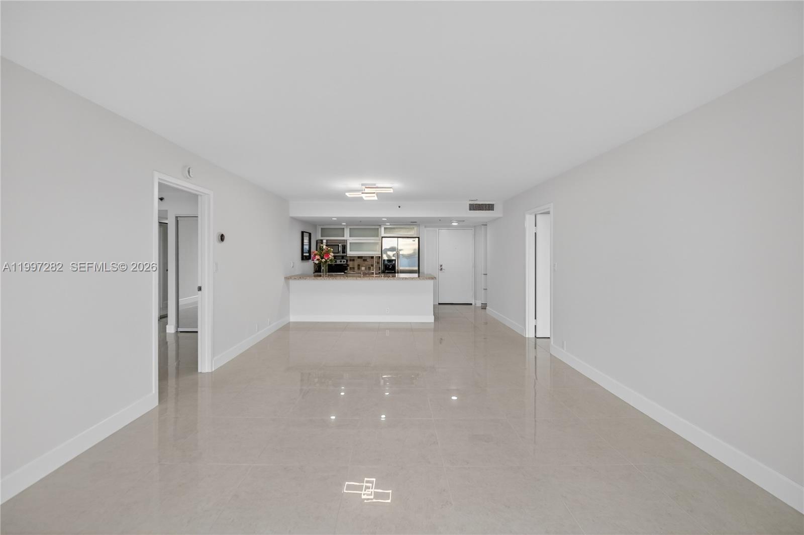 7601 E Treasure Dr #1119 North Bay Village, FL 33141