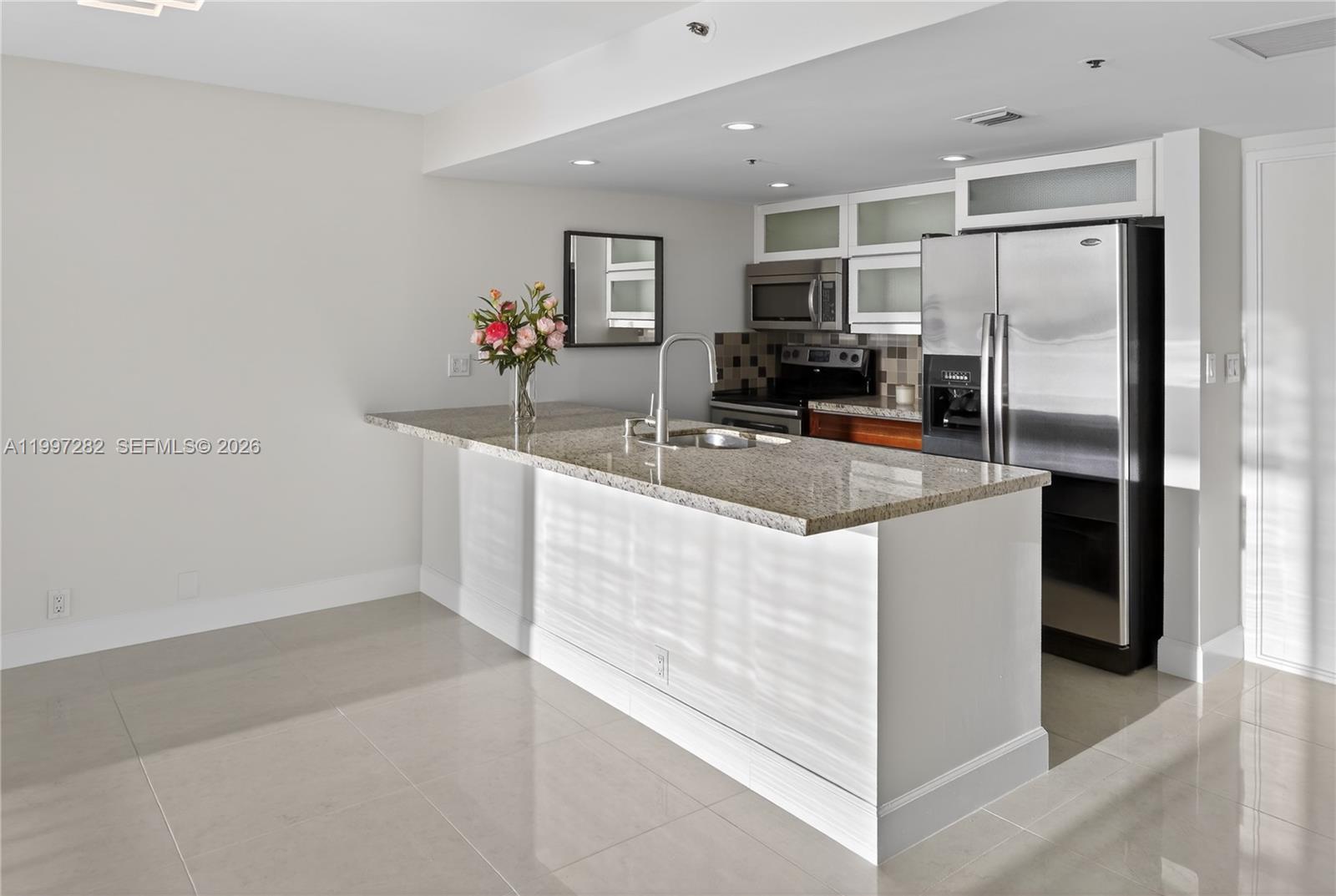 7601 E Treasure Dr #1119 North Bay Village, FL 33141