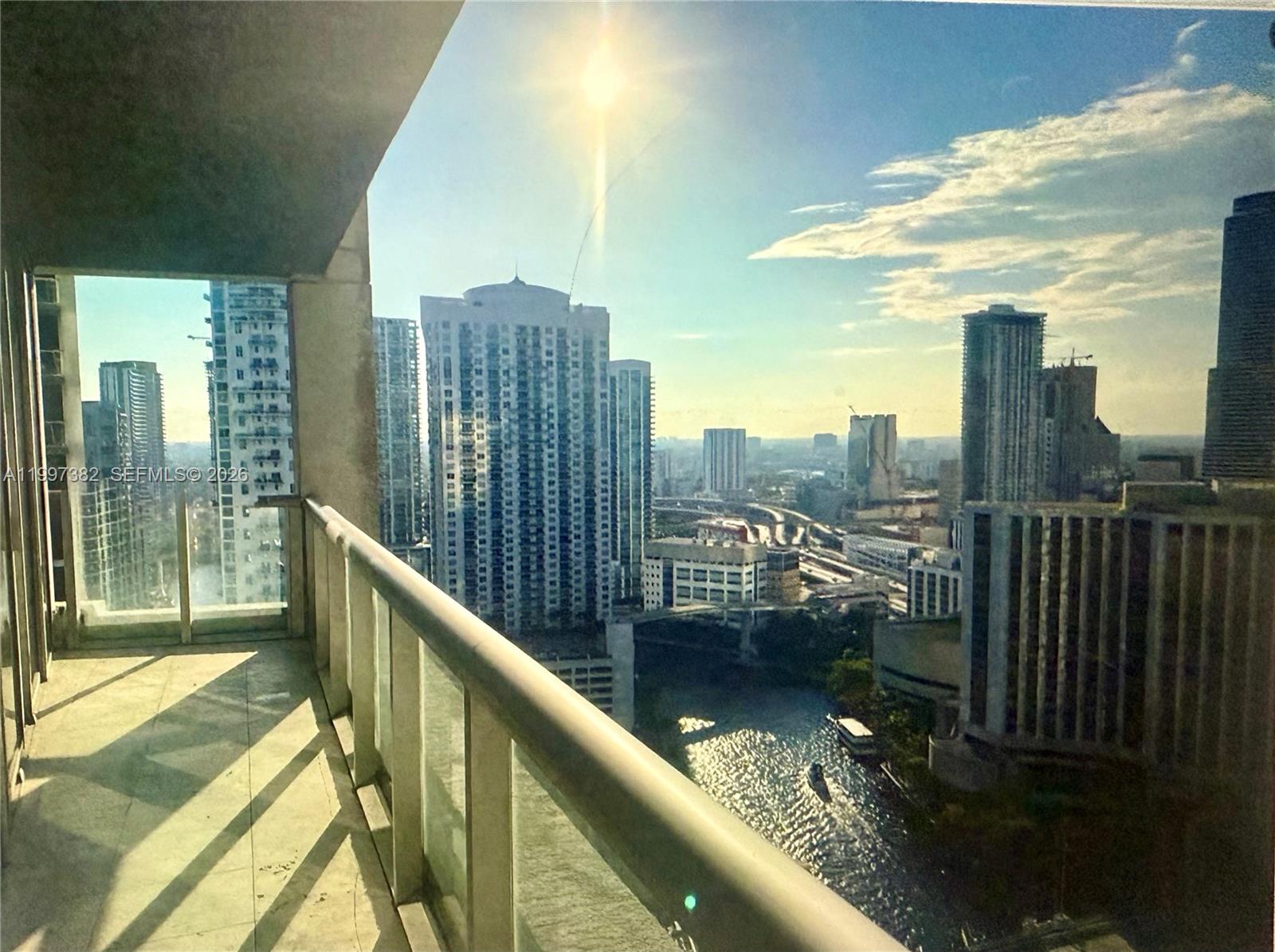 image Icon Brickell I13