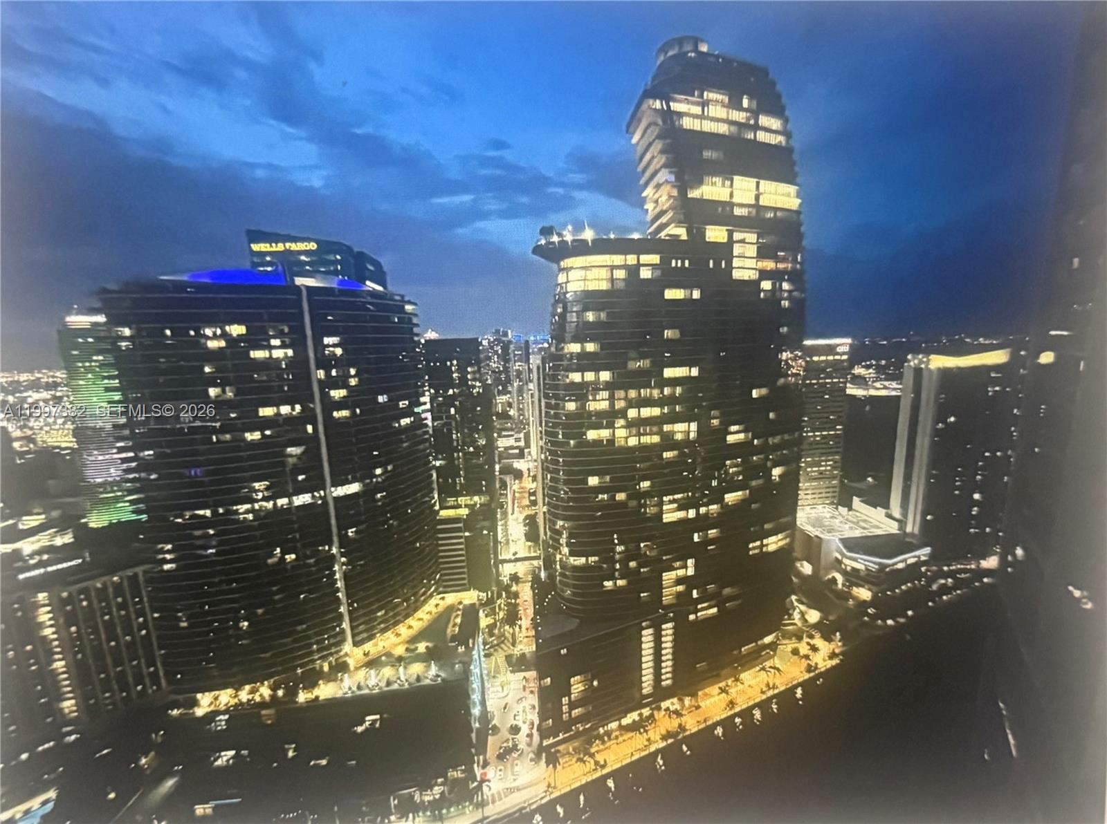 image Icon Brickell I15