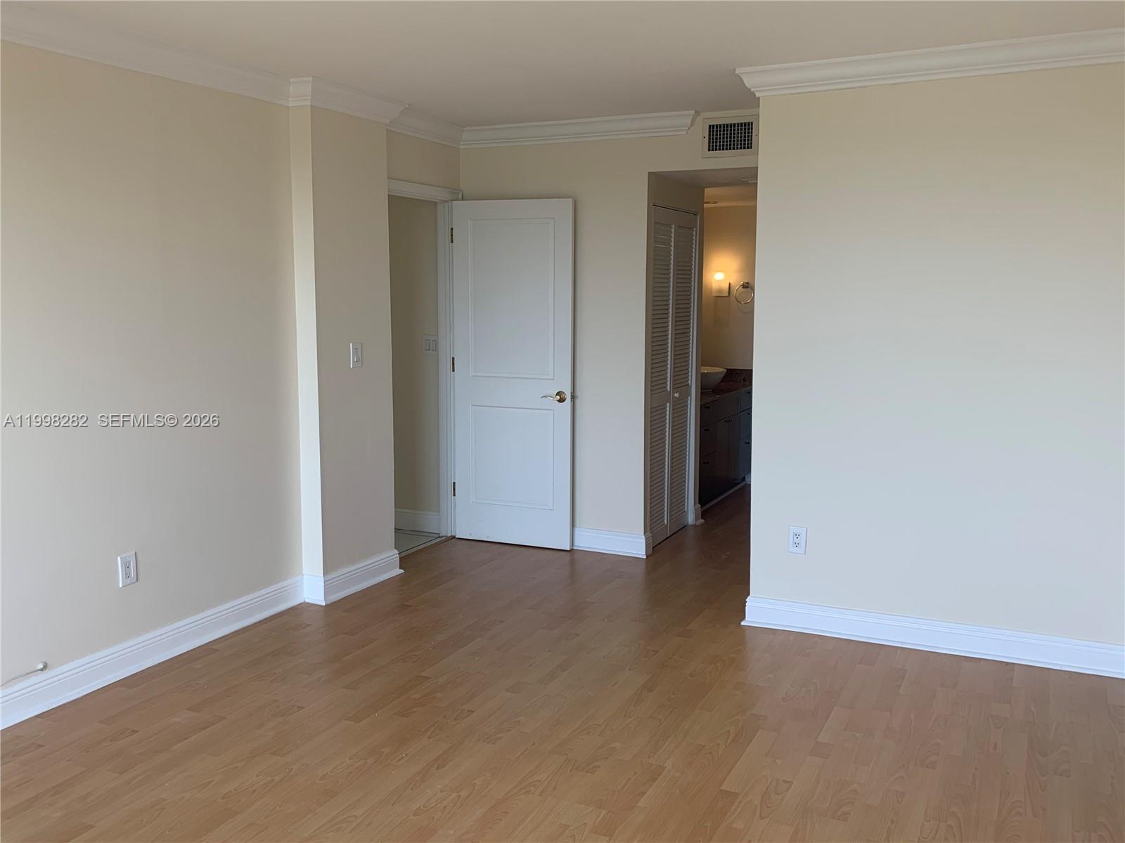 177 Ocean Ln Dr #512 Key Biscayne, FL 33149