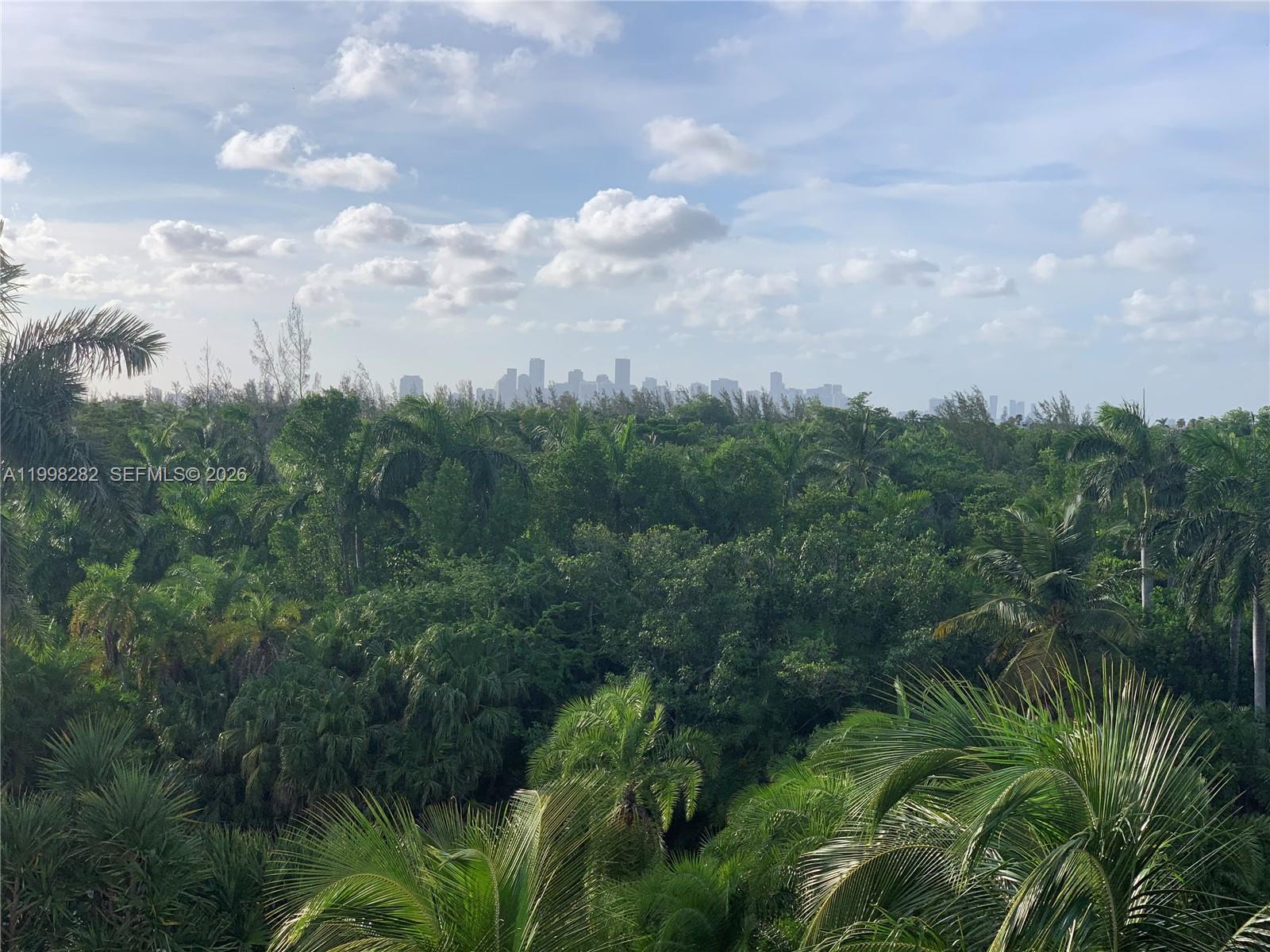 177 Ocean Ln Dr #512 Key Biscayne, FL 33149