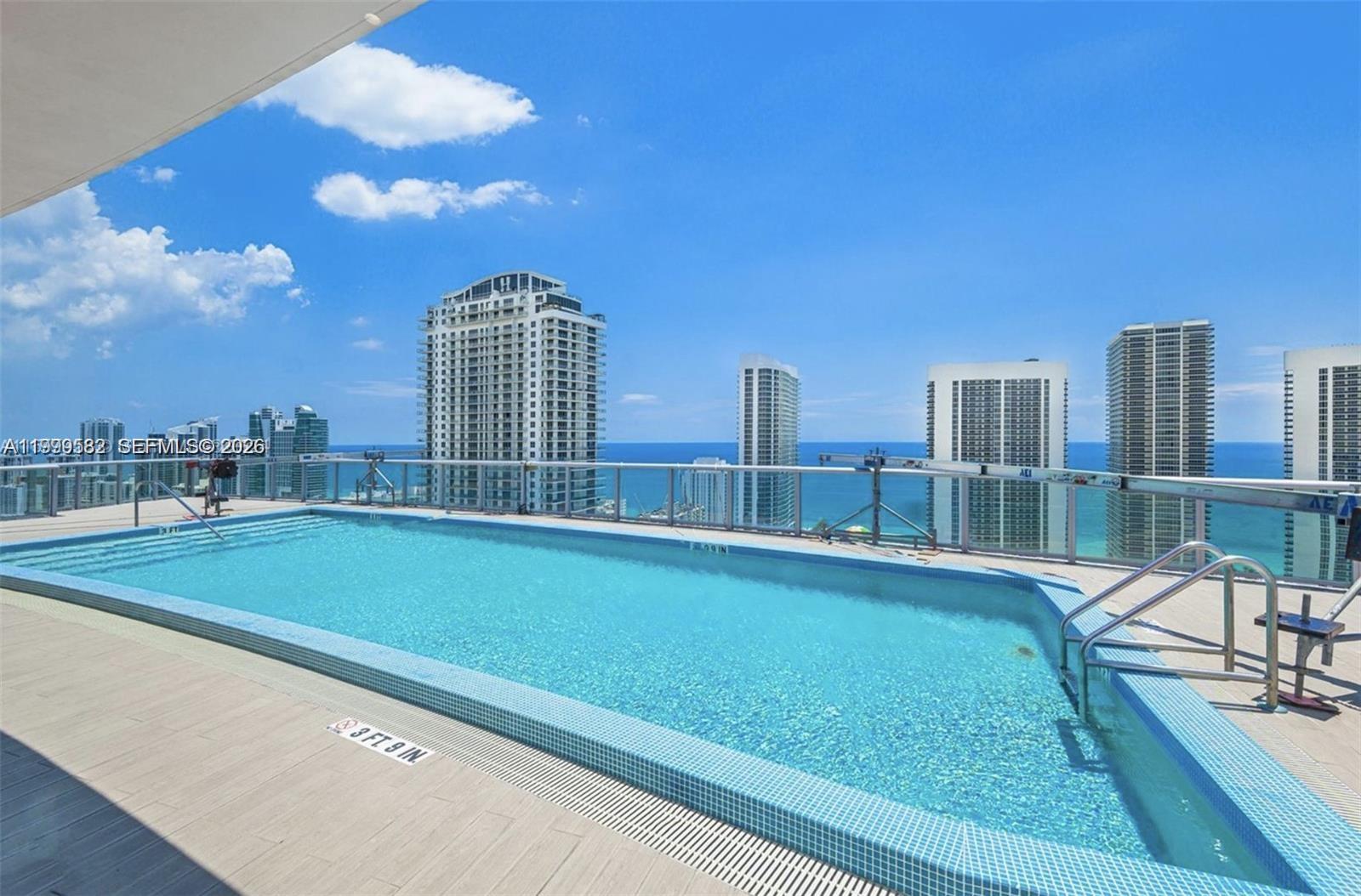 image Beachwalk Condominium11