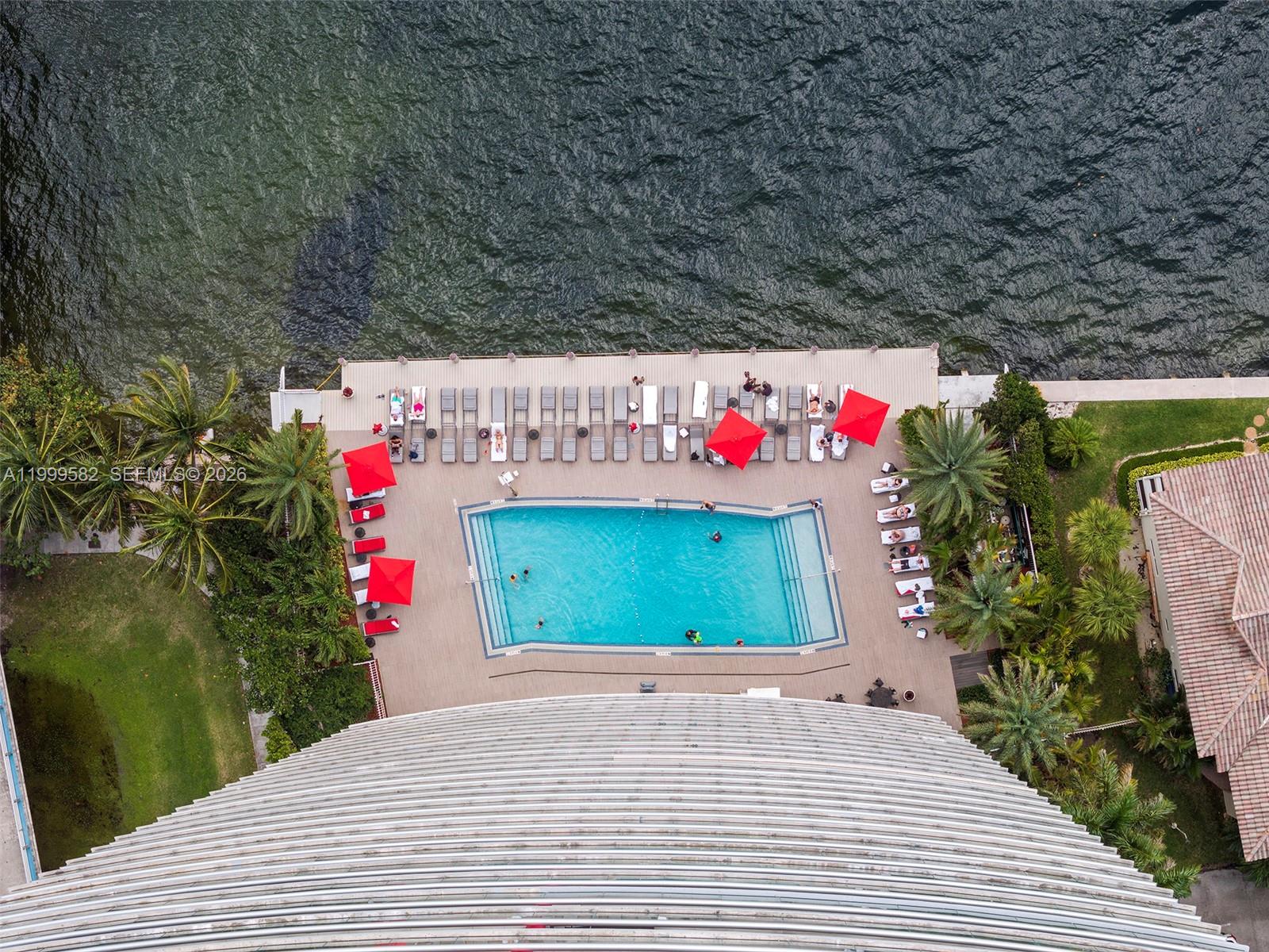 image Beachwalk Condominium13