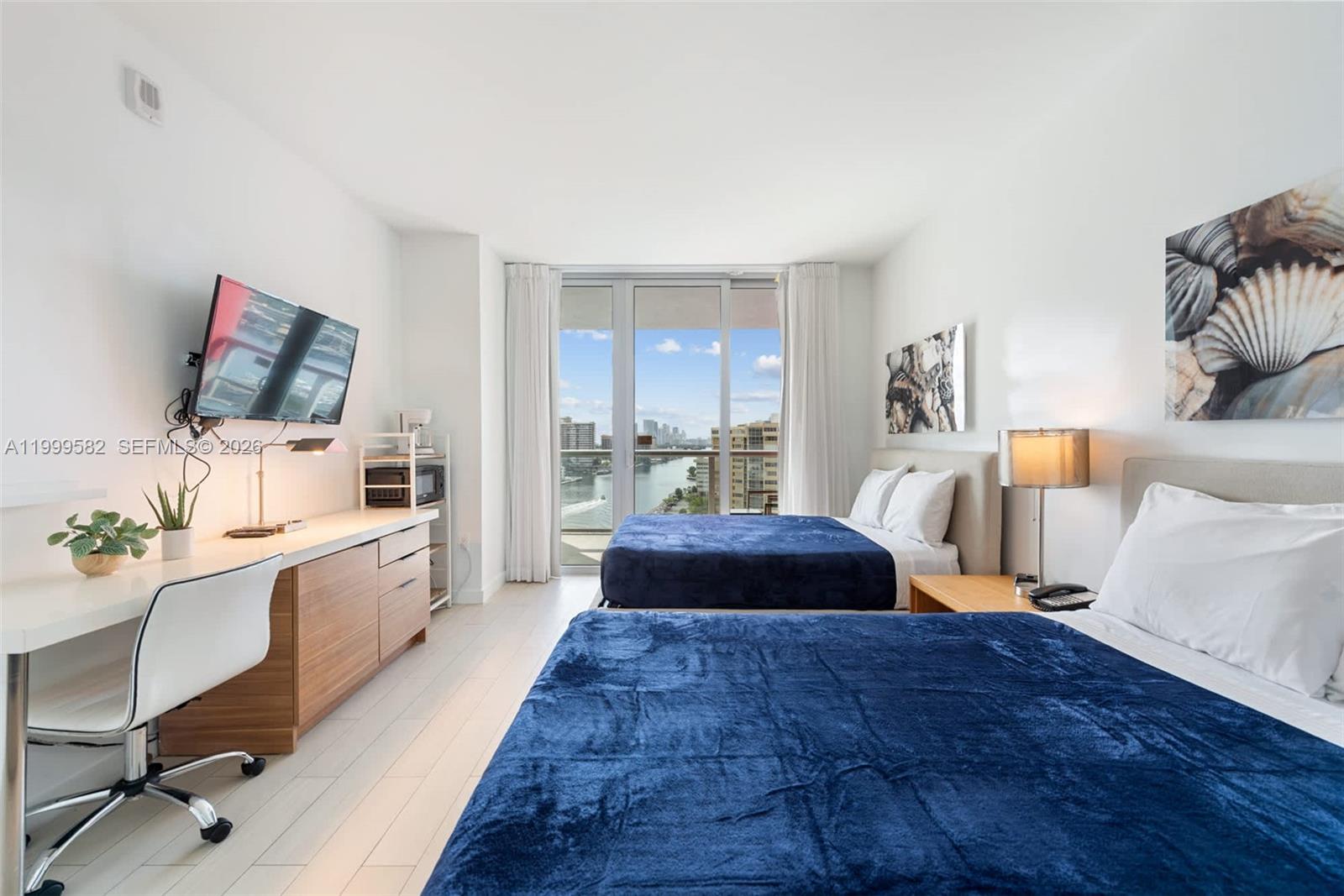 image Beachwalk Condominium14