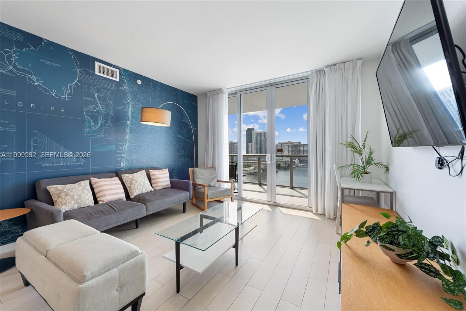 image Beachwalk Condominium18