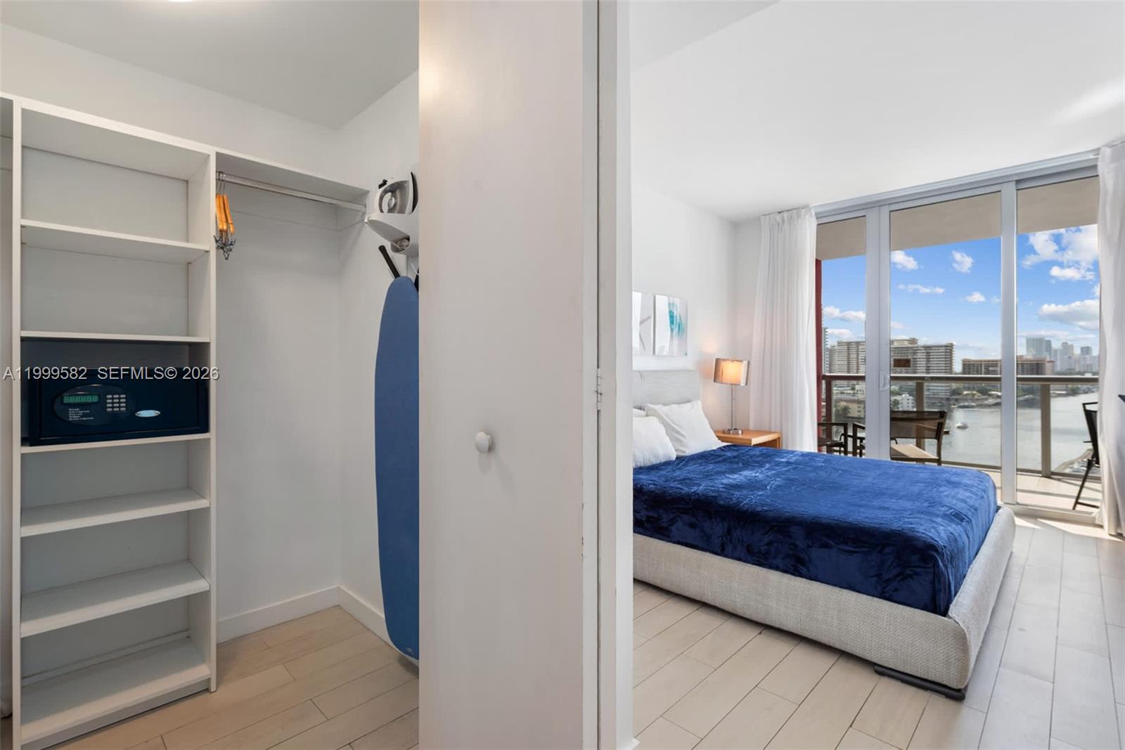 image Beachwalk Condominium20