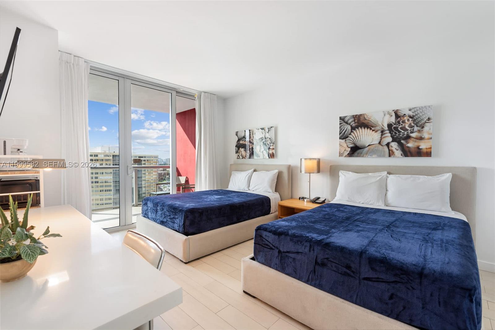 image Beachwalk Condominium21