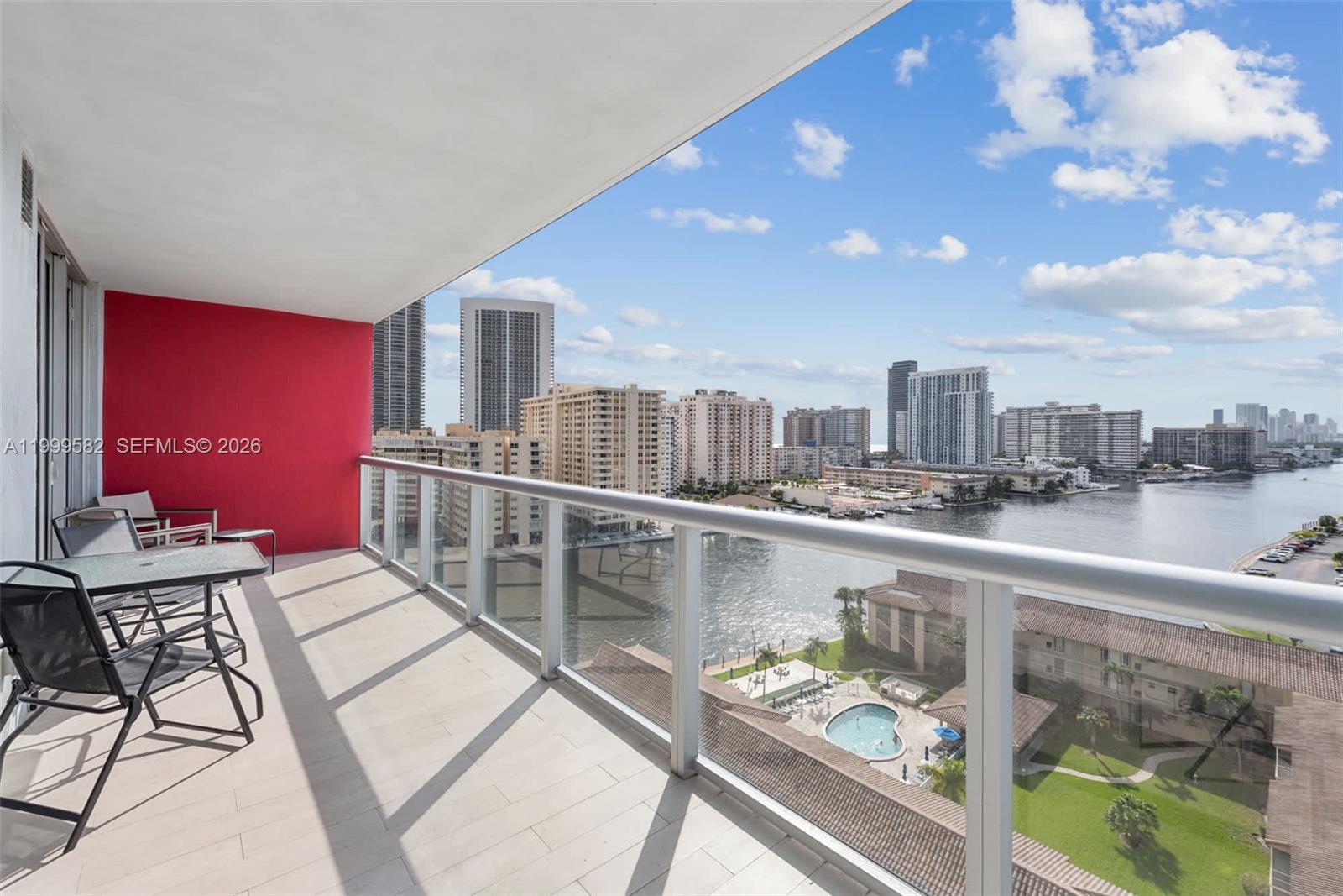 image Beachwalk Condominium3