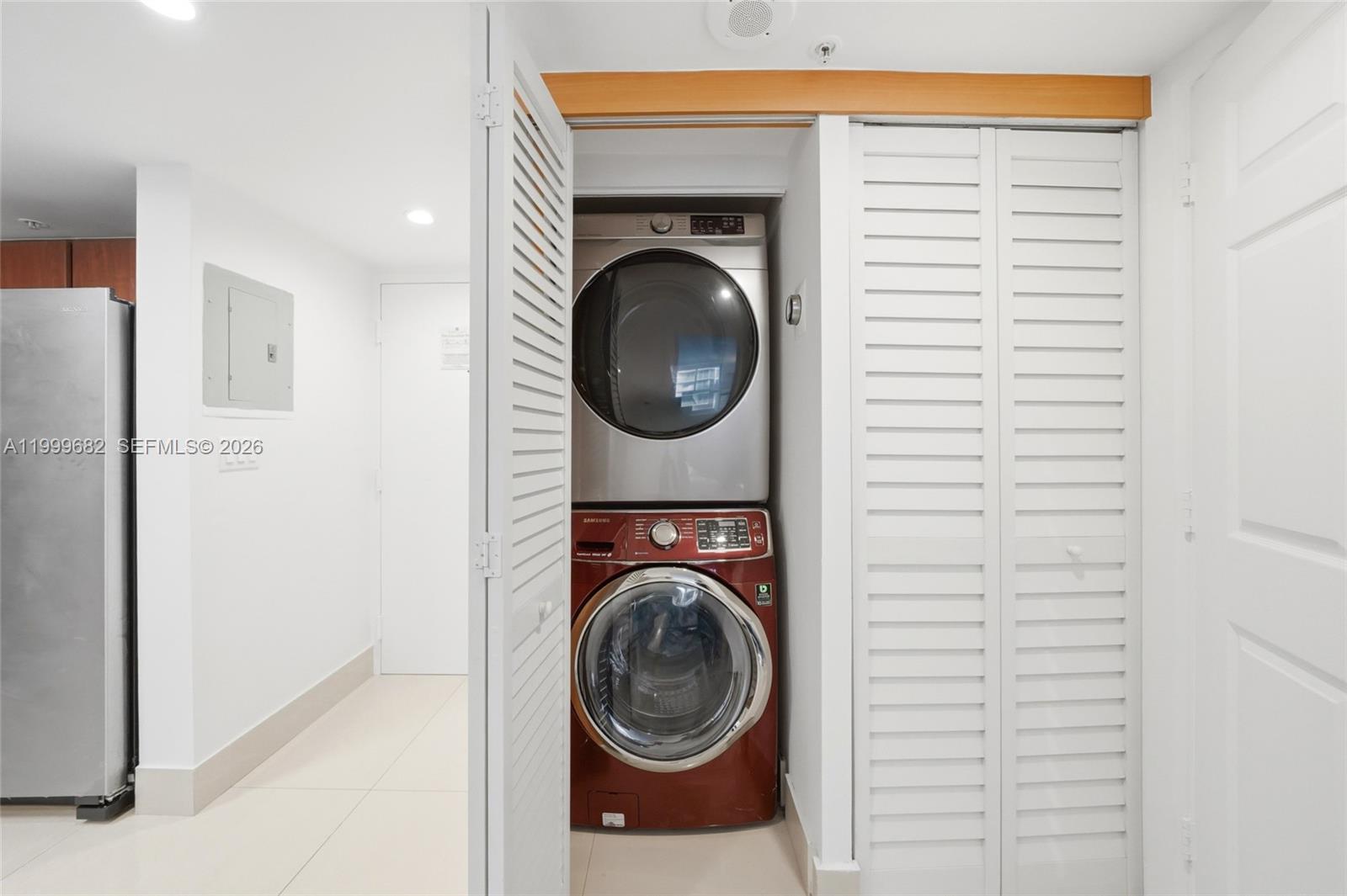 2951 S Bayshore Dr #1111 Miami, FL 33133