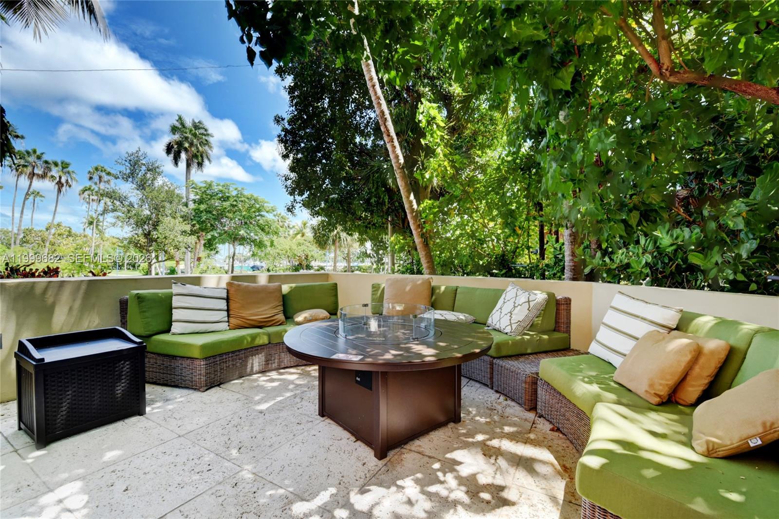 2951 S Bayshore Dr #1111 Miami, FL 33133