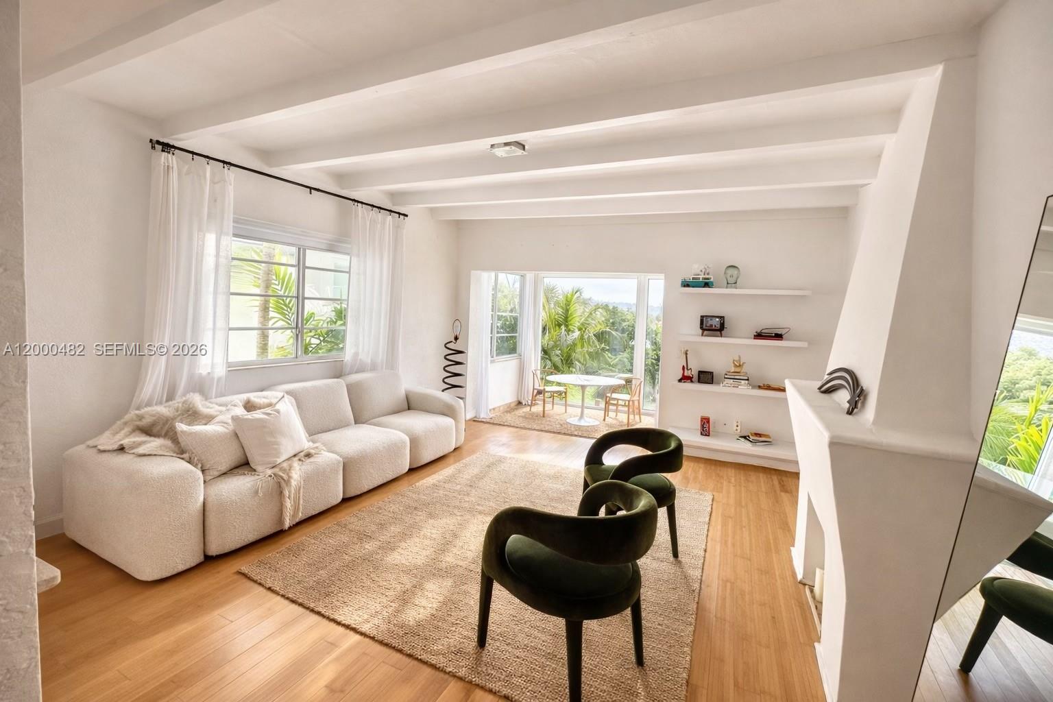 3915 N Meridian Ave #206