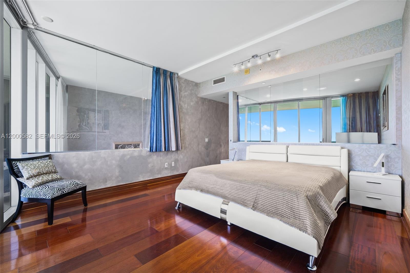 17121 Collins Ave #PH4406 Sunny Isles Beach, FL 33160