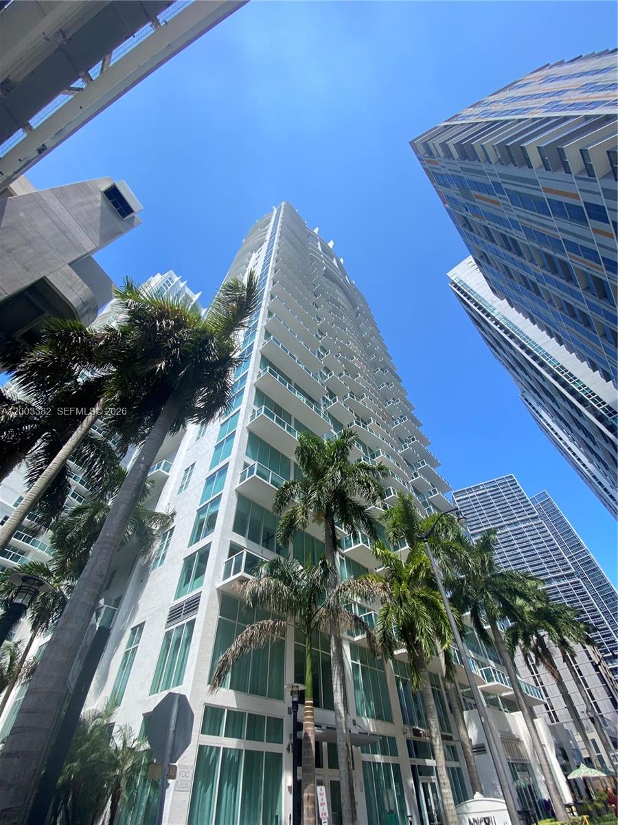 image Brickell on the River South0