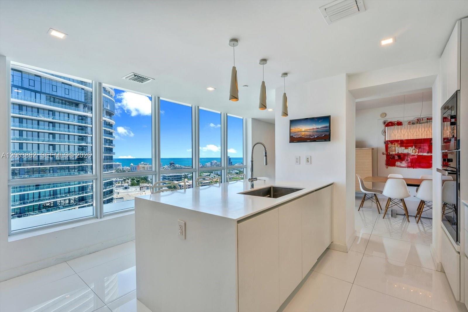 520 West Ave #2101 Miami Beach, FL 33139
