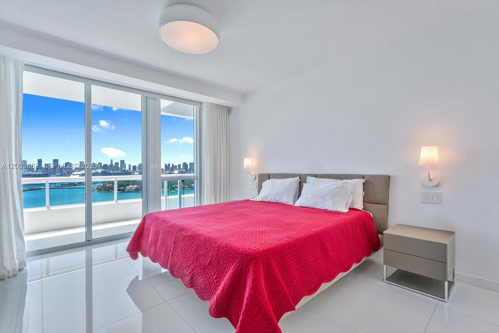 520 West Ave #2101 Miami Beach, FL 33139
