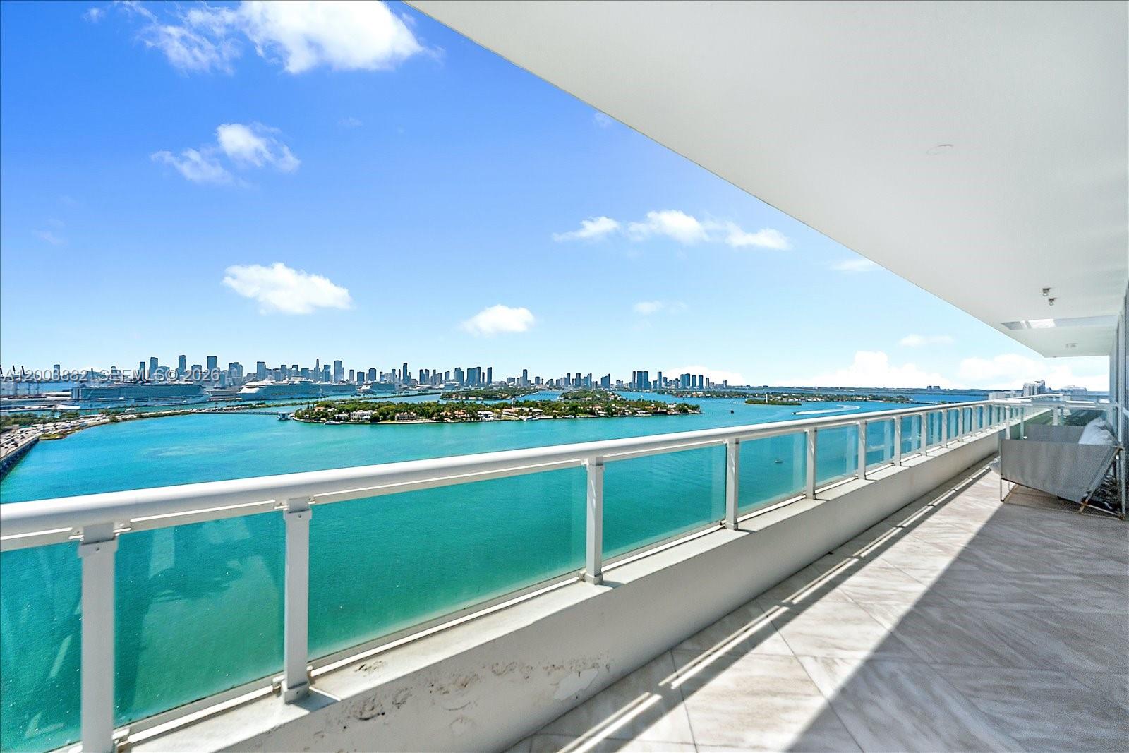 520 West Ave #2101 Miami Beach, FL 33139