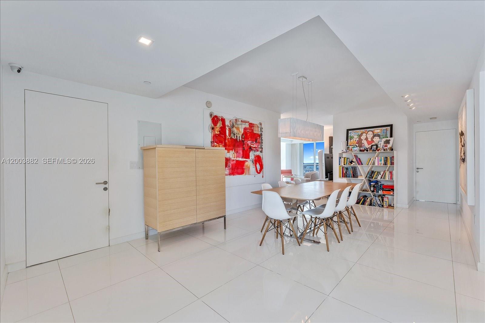 520 West Ave #2101 Miami Beach, FL 33139