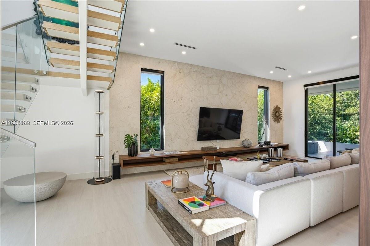 4354 Alton Rd Miami Beach, FL 33140