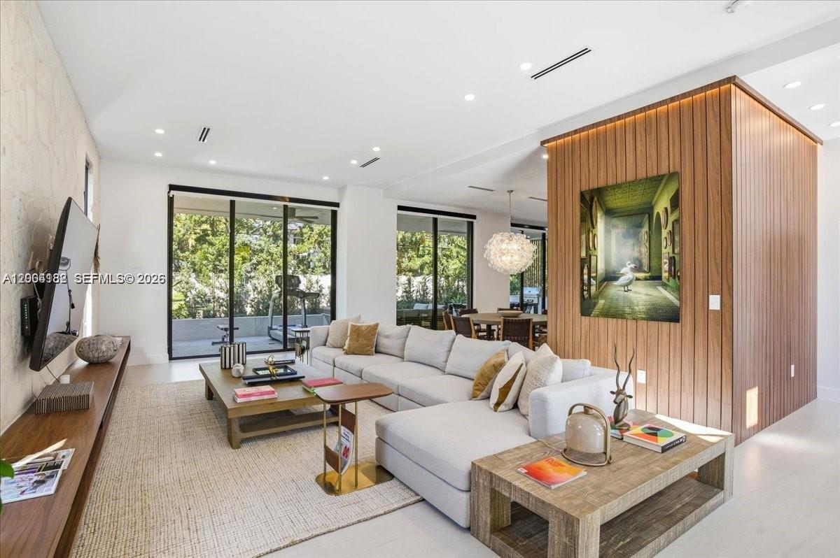 4354 Alton Rd Miami Beach, FL 33140