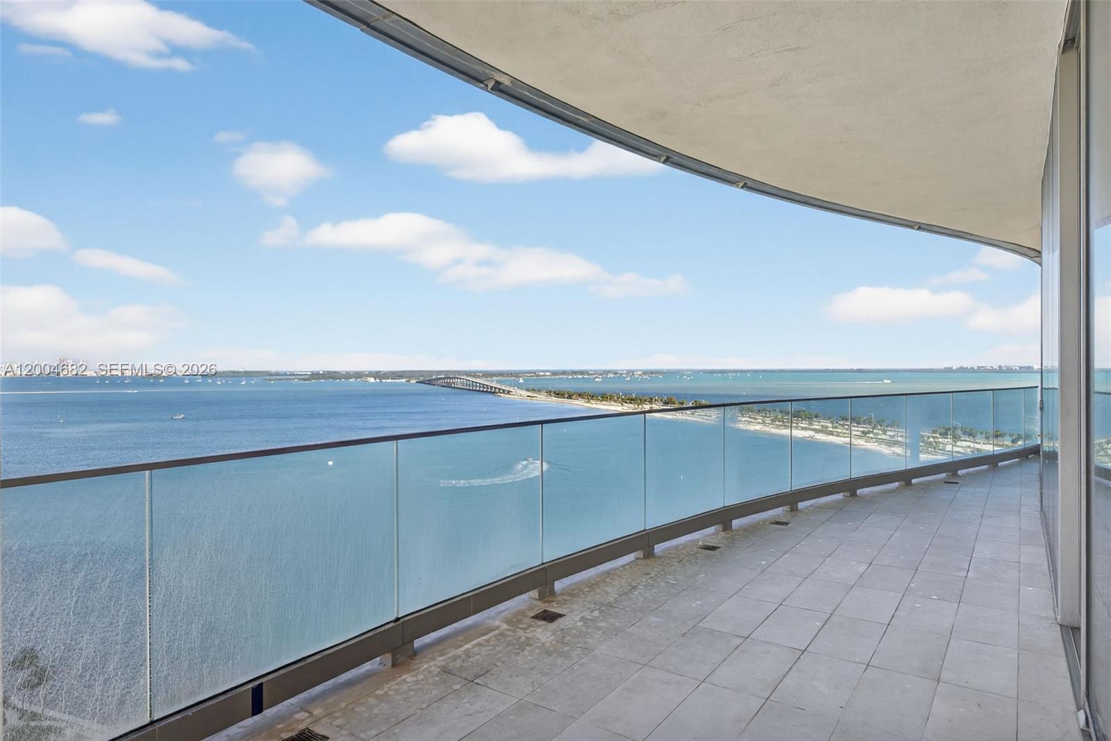 175 SE 25th Rd #1404 Miami, FL 33129